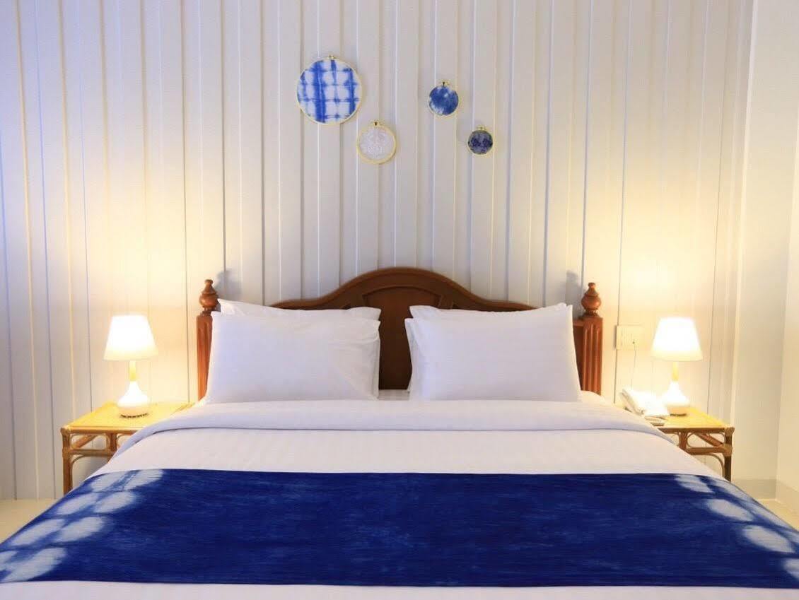 Baan Iyara Hotell Nan Exteriör bild