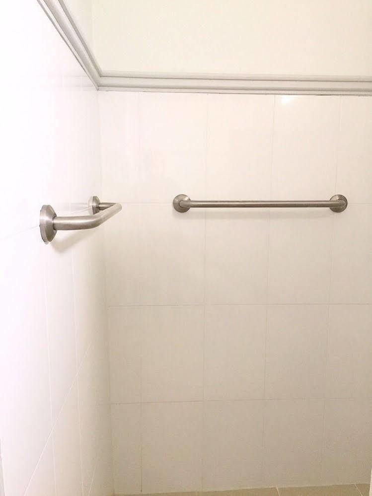 Baan Iyara Hotell Nan Exteriör bild