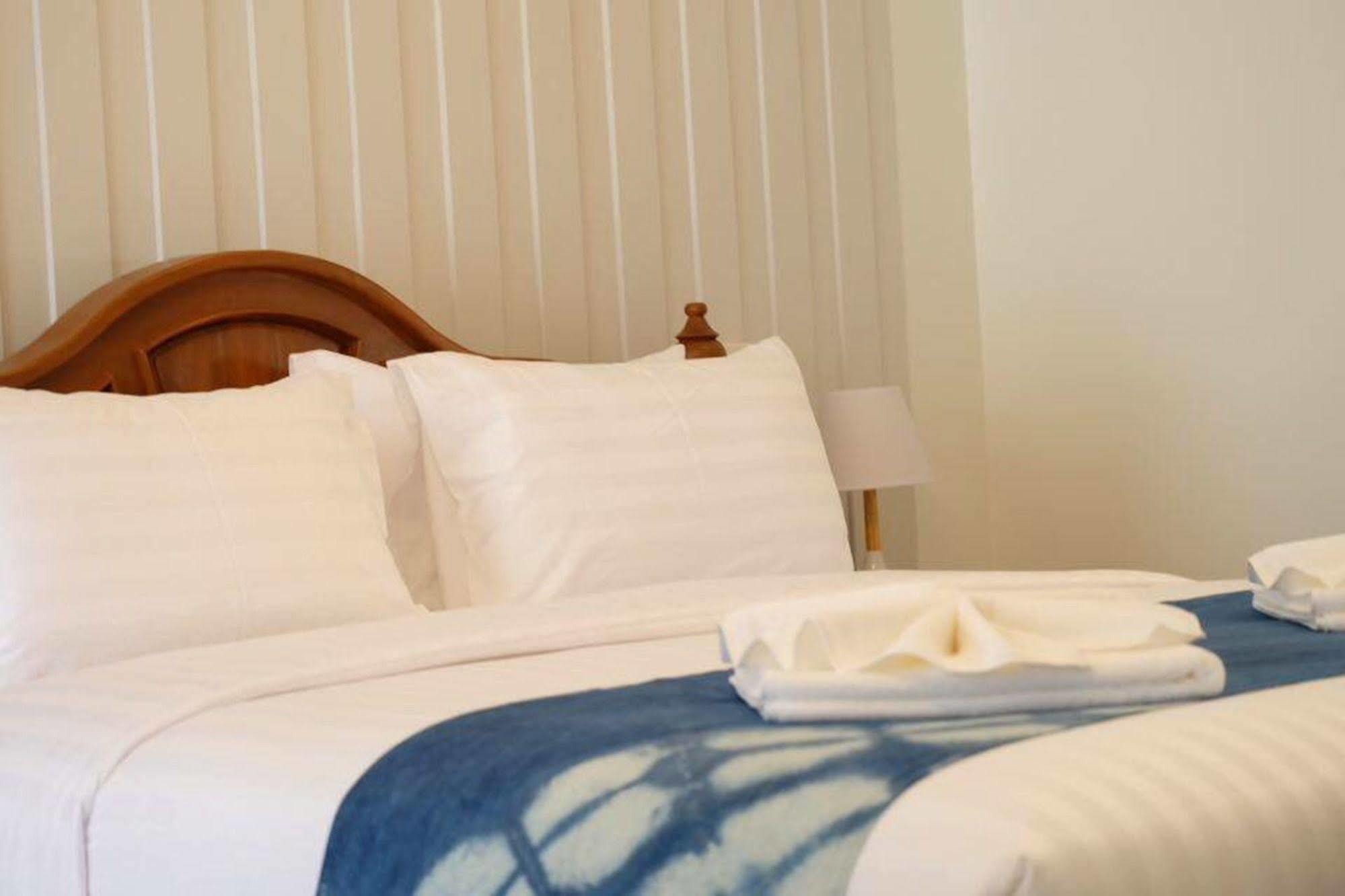 Baan Iyara Hotell Nan Exteriör bild