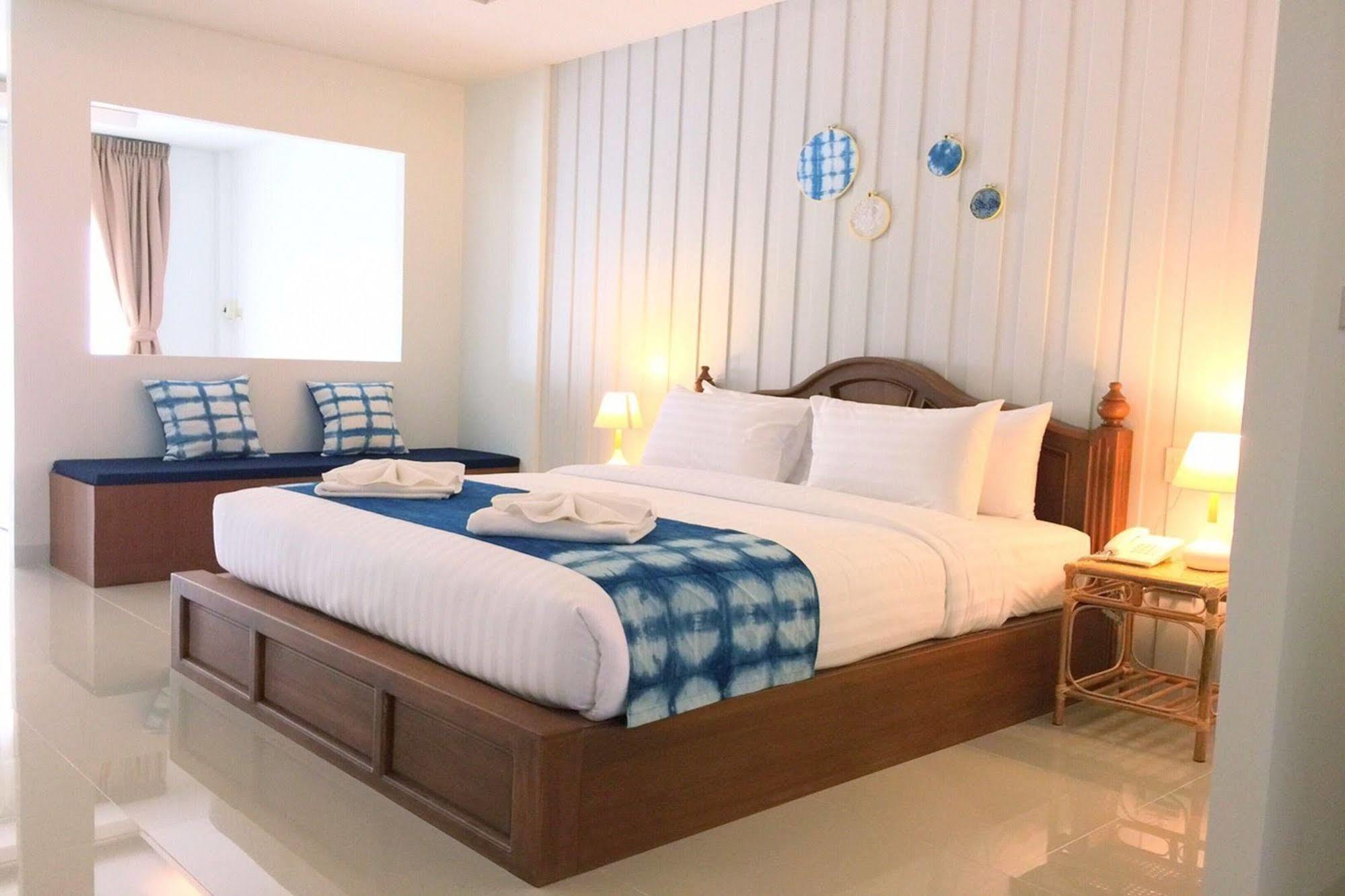 Baan Iyara Hotell Nan Exteriör bild