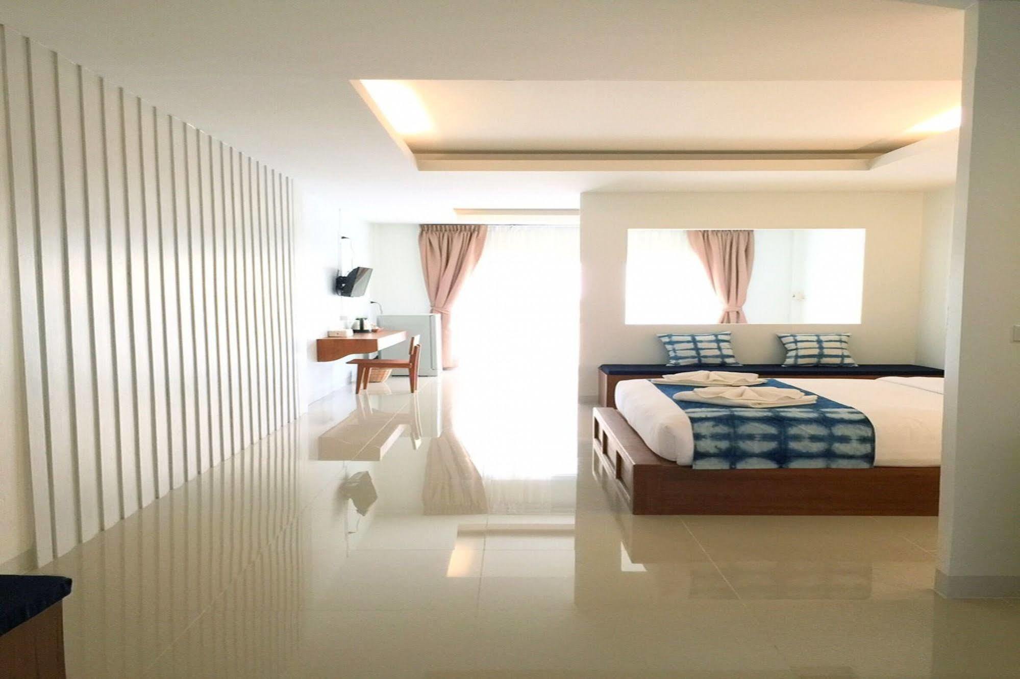Baan Iyara Hotell Nan Exteriör bild