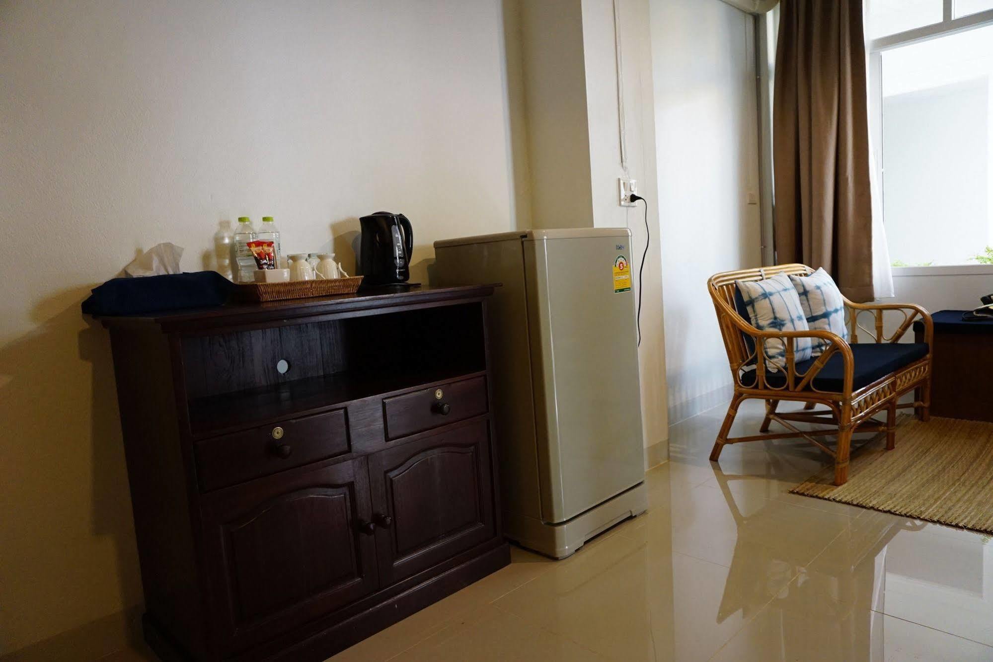 Baan Iyara Hotell Nan Exteriör bild