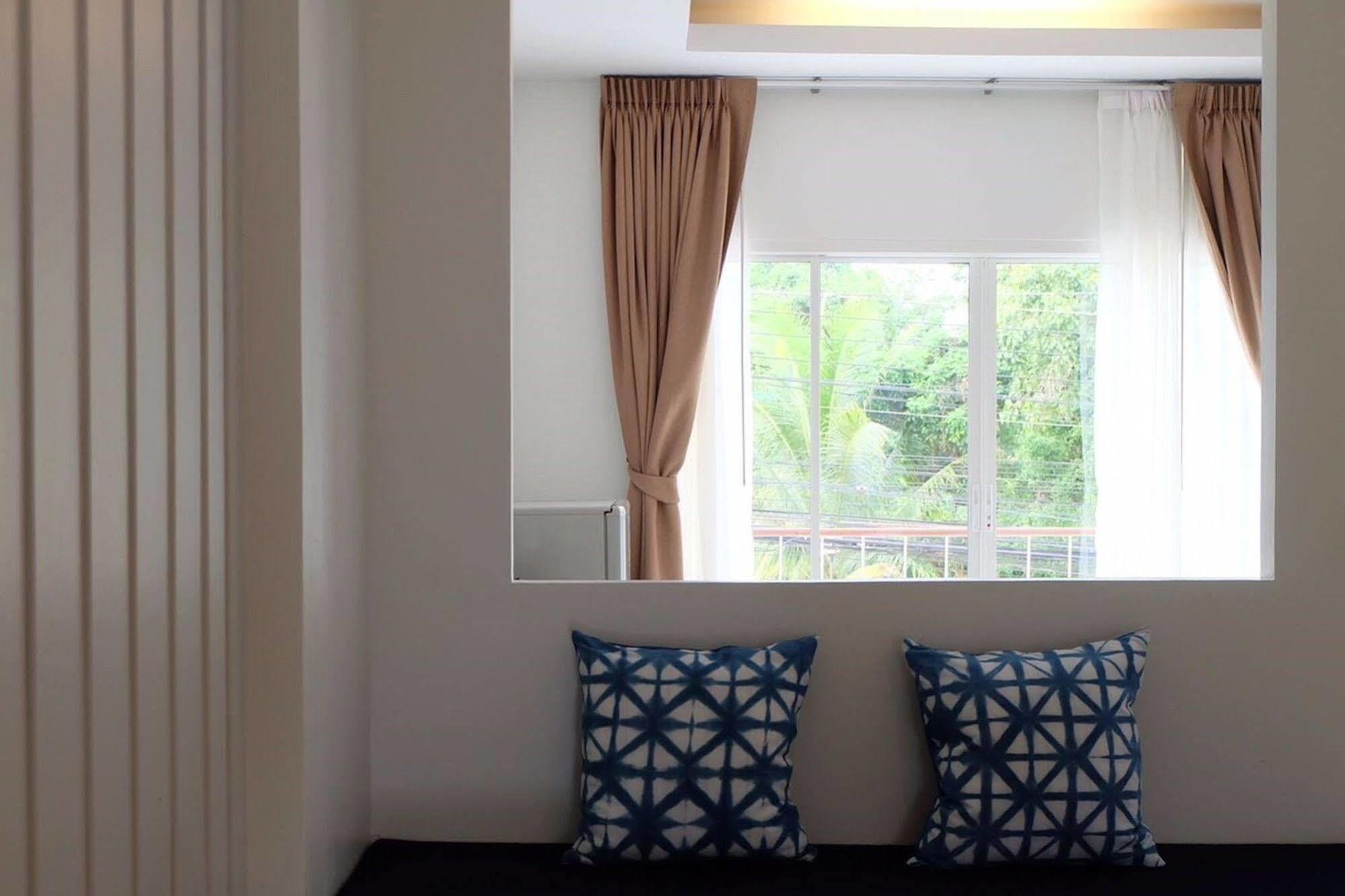 Baan Iyara Hotell Nan Exteriör bild